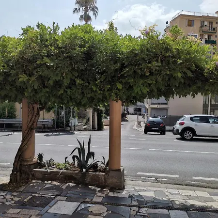 Casa Glicine 公寓 *